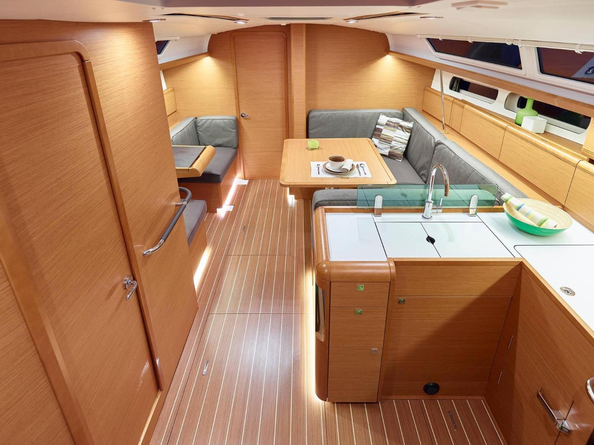 فندق Sleep Aboard A Modern Sailboat In أويراس المظهر الخارجي الصورة