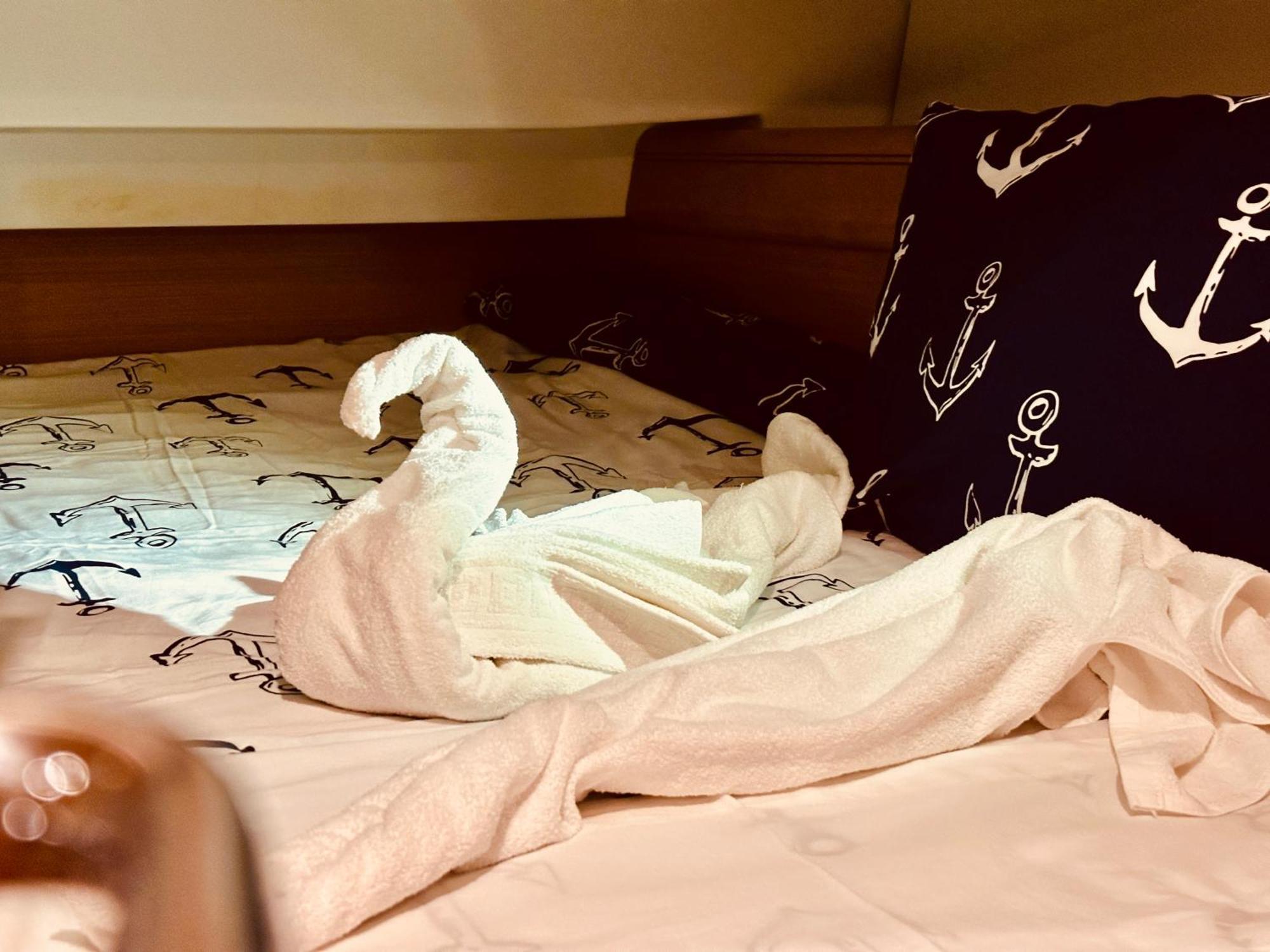 فندق Sleep Aboard A Modern Sailboat In أويراس المظهر الخارجي الصورة